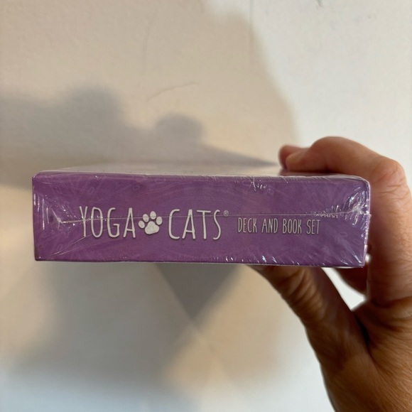 YOGA CATS Cards Written by Alison De Nicola Photography Daniel Borris NEW IN BOX - Picture 8 of 8